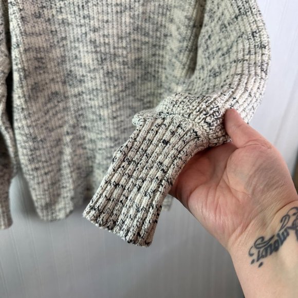 Offline by Aerie Oversized sweater cream and gray cowl neck size small - Picture 3 of 4
